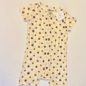 Daisies zip romper